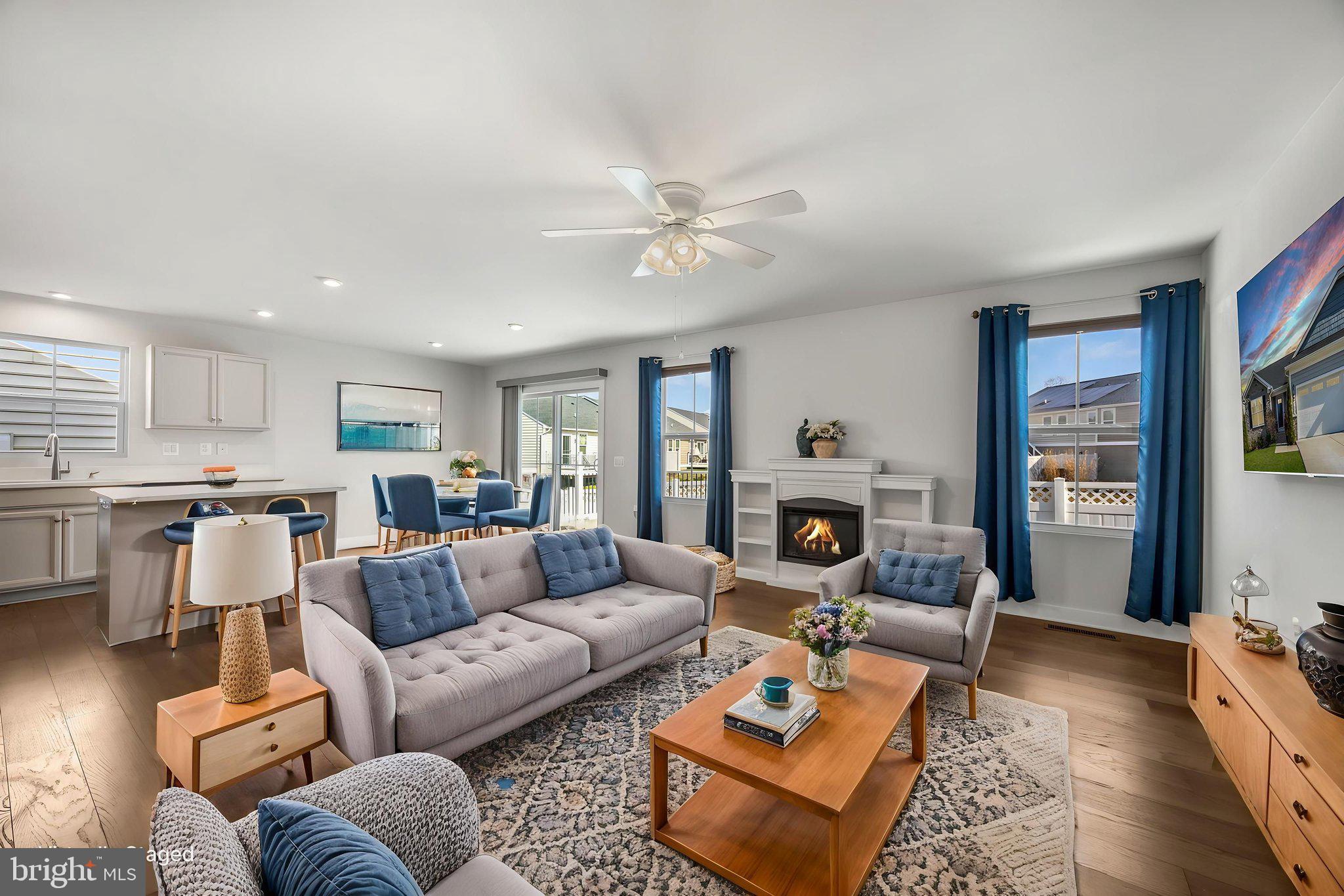 7607 LOUGHTON LANE