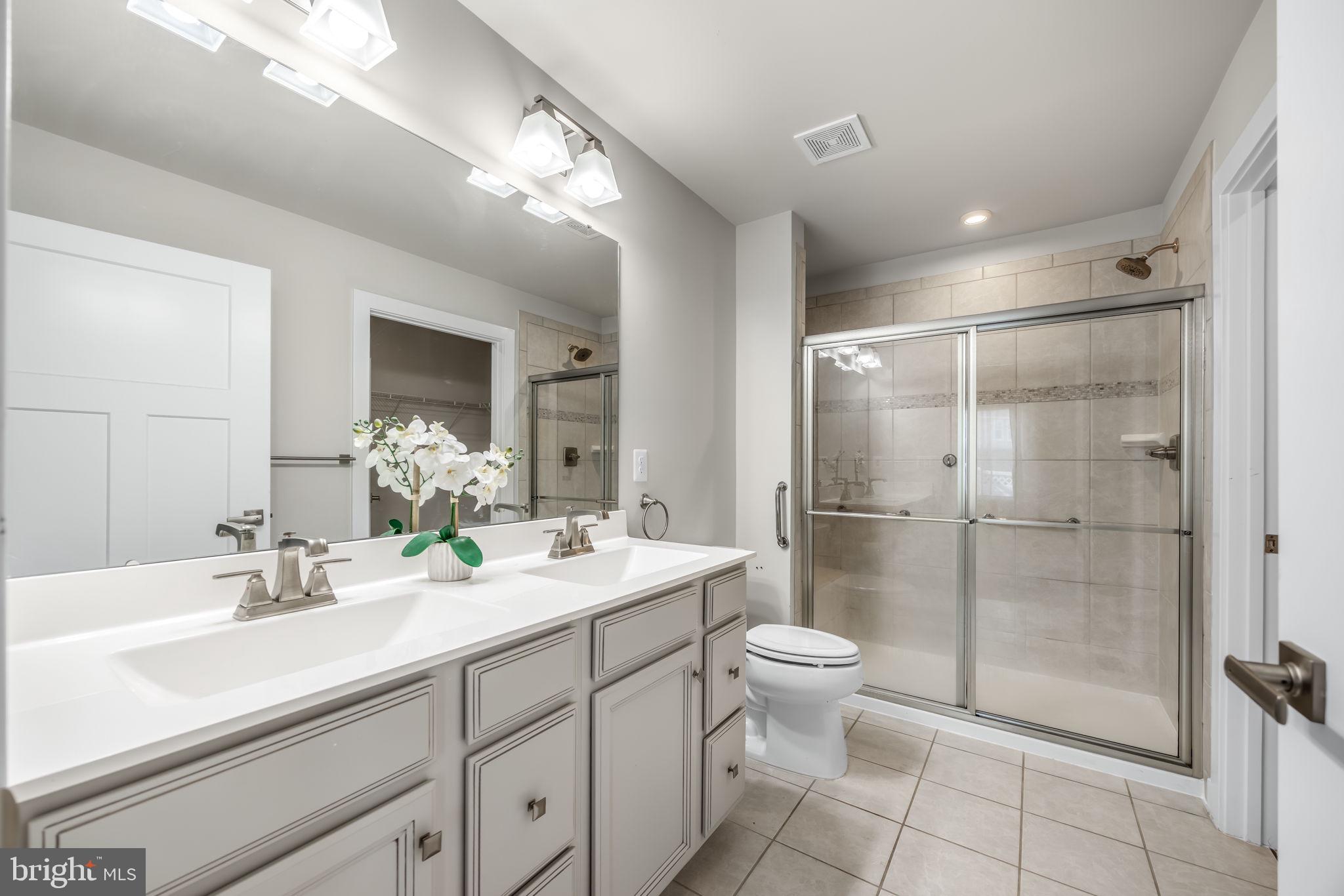 7607 LOUGHTON LANE