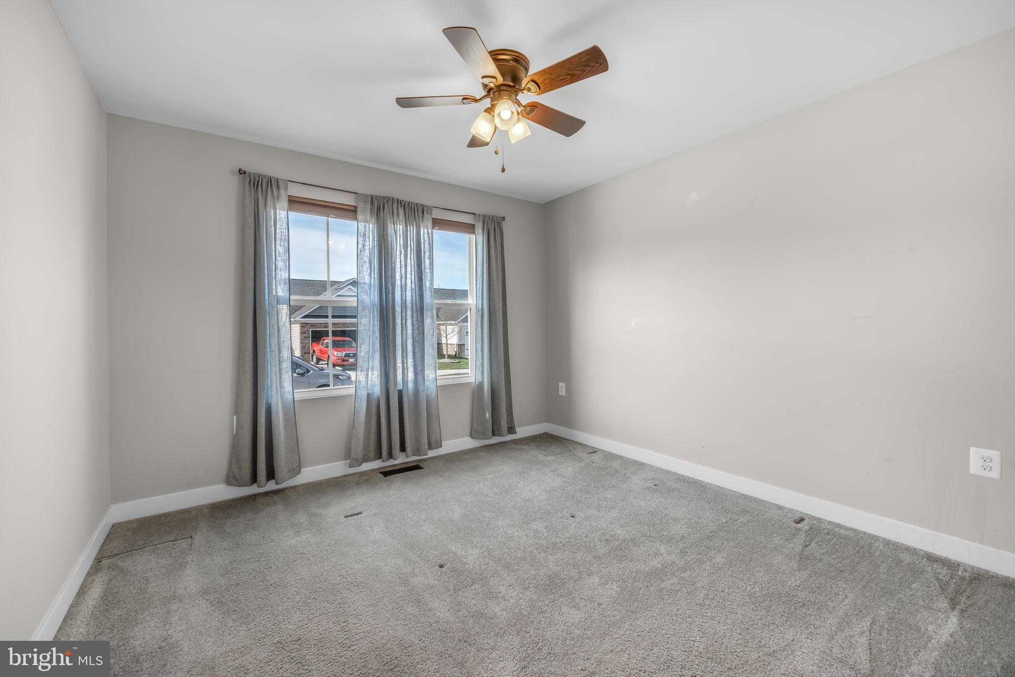 7607 LOUGHTON LANE