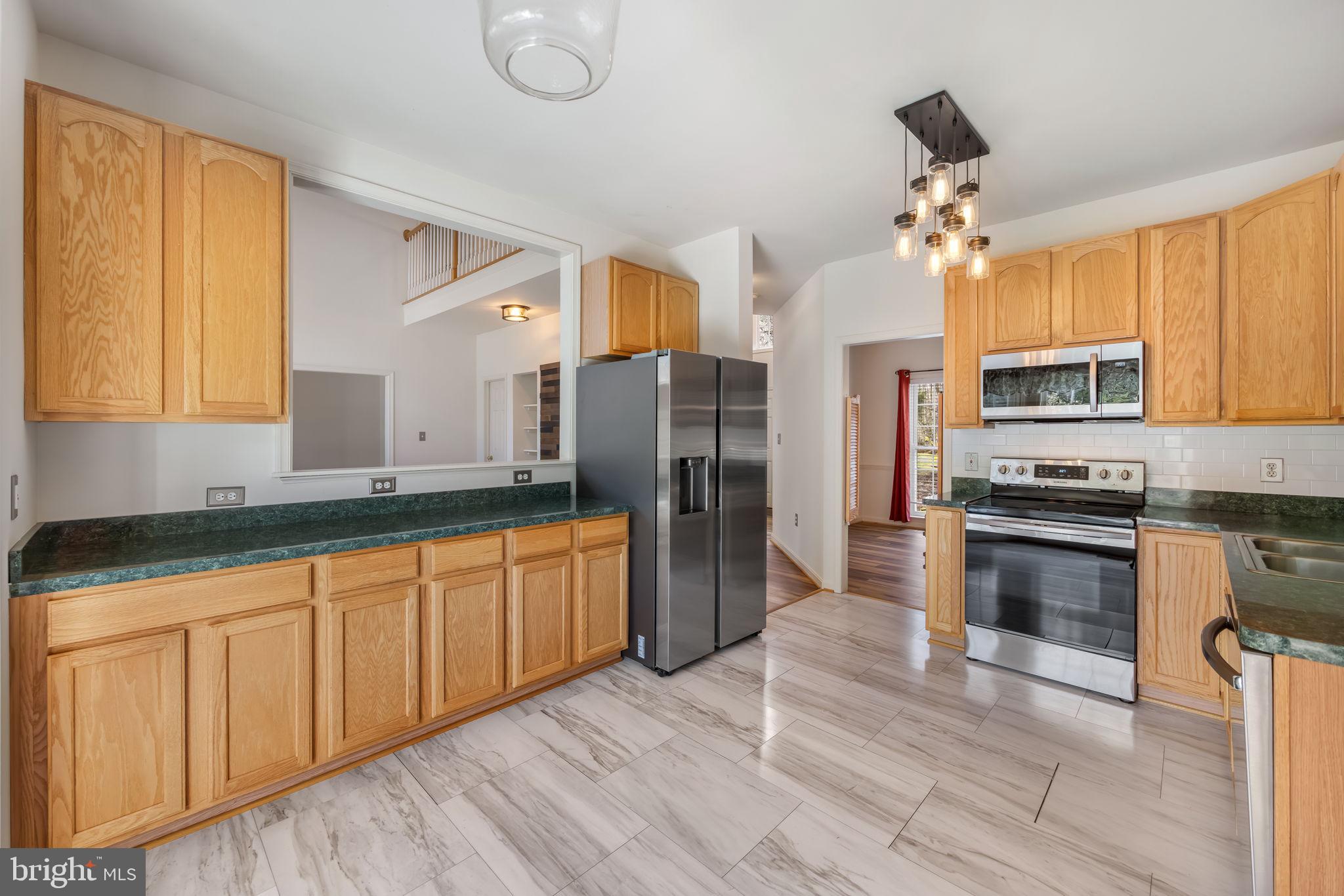 4318 BRIDLEPATH COURT