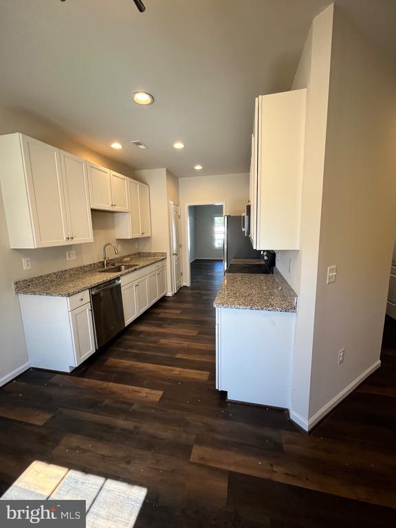 12114 BOWLING FARM COURT