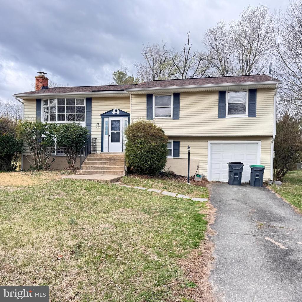 820 BARKLEY DRIVE
