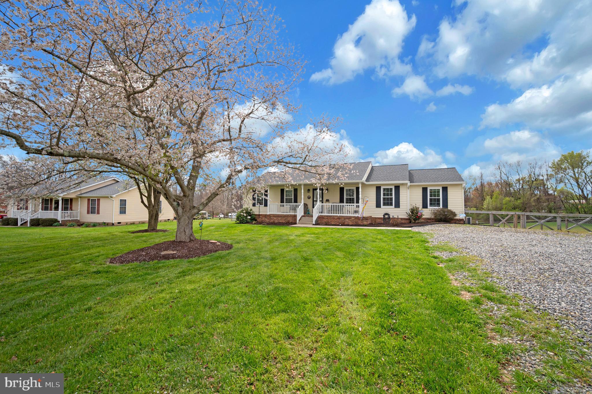 9504 QUAIL MEADOWS DRIVE