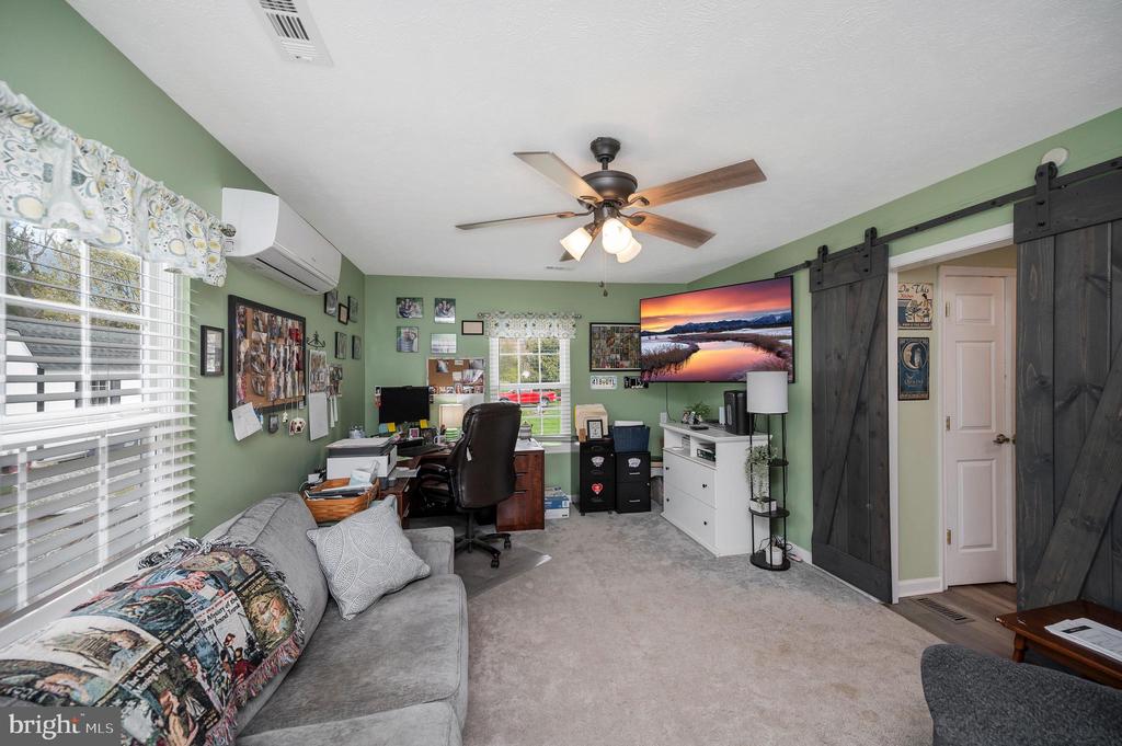 9504 QUAIL MEADOWS DRIVE