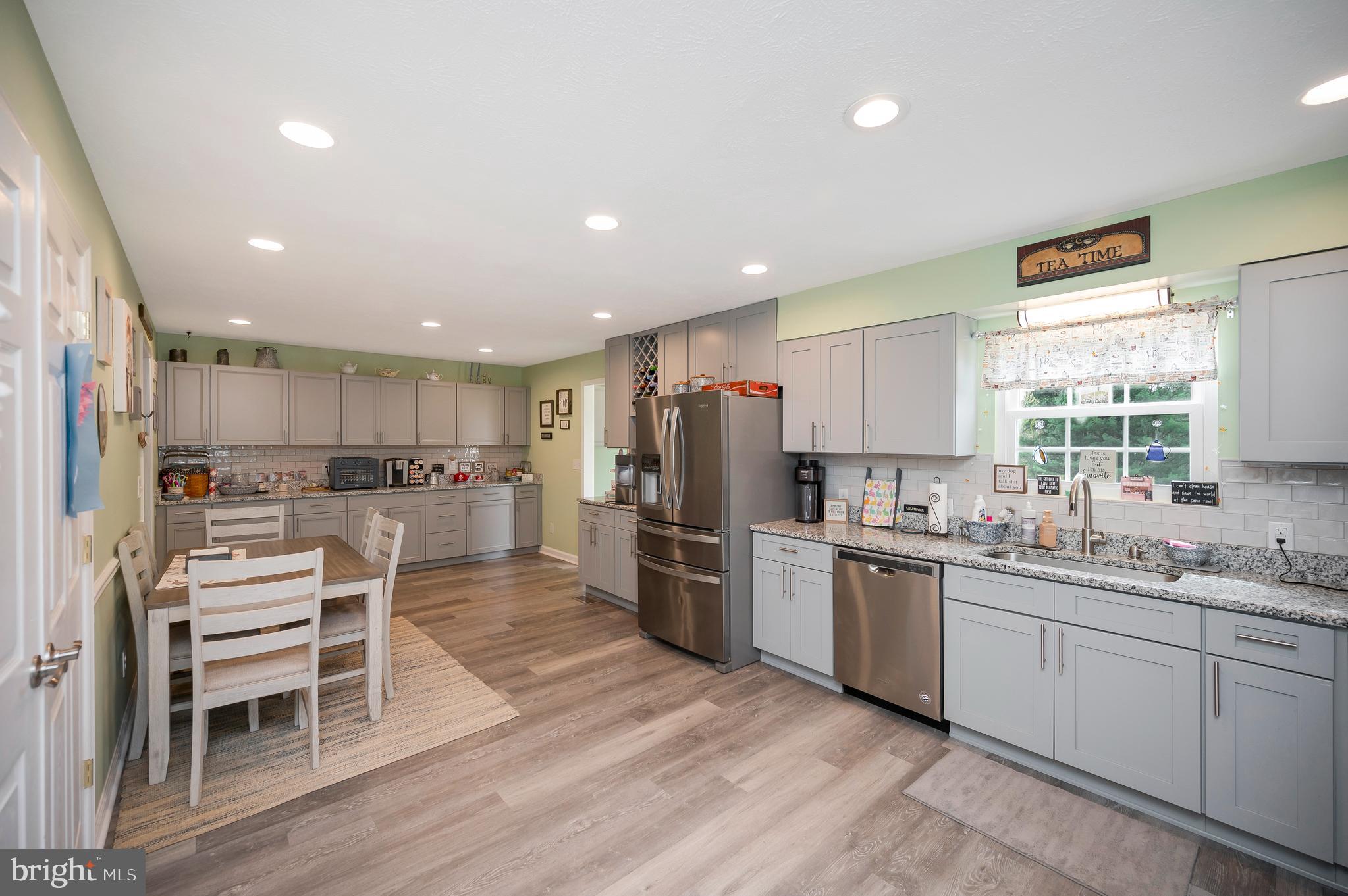 9504 QUAIL MEADOWS DRIVE