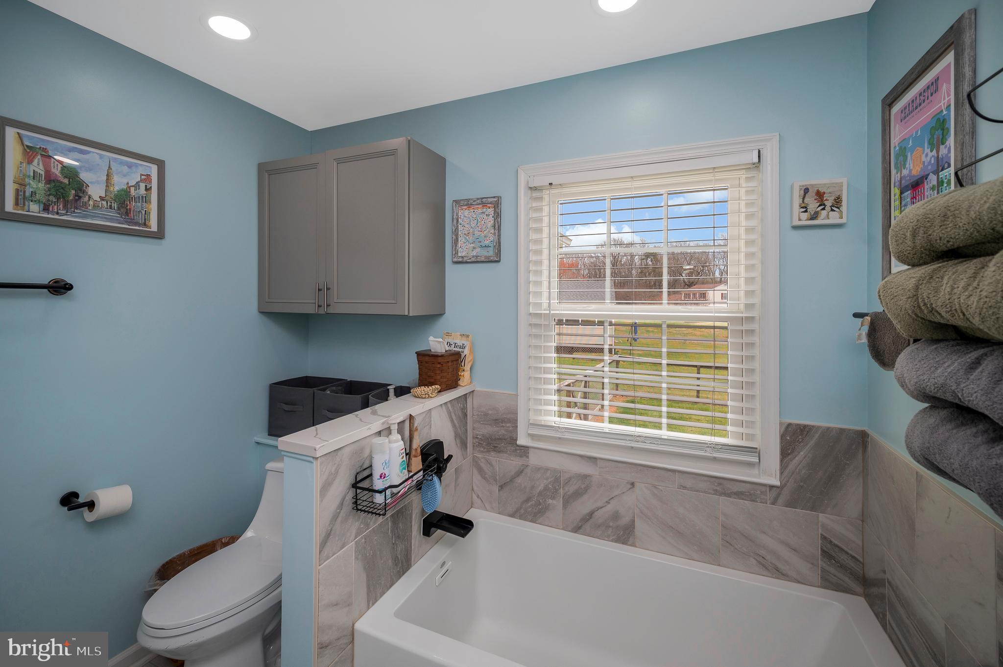 9504 QUAIL MEADOWS DRIVE