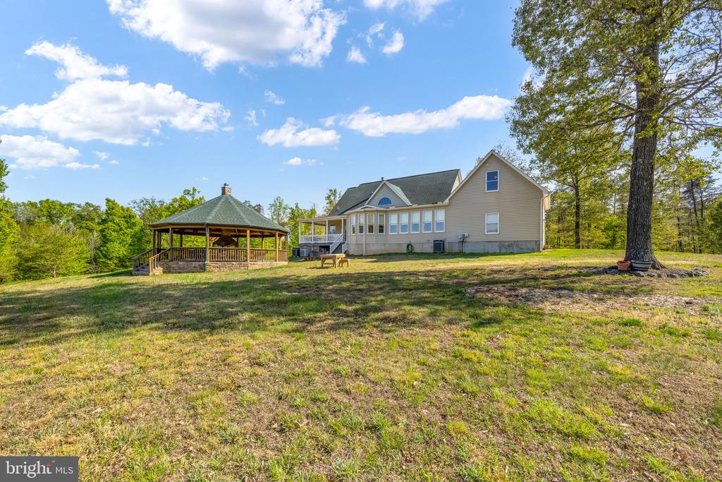6657 LAWYERS ROAD