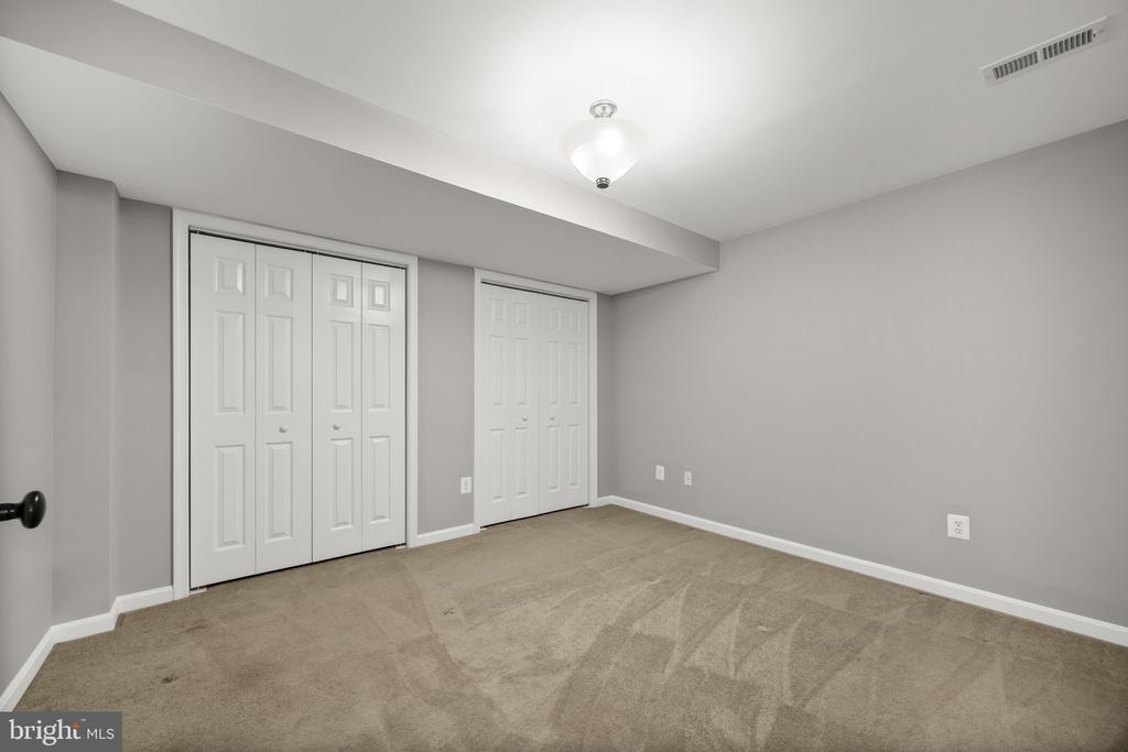6657 LAWYERS ROAD