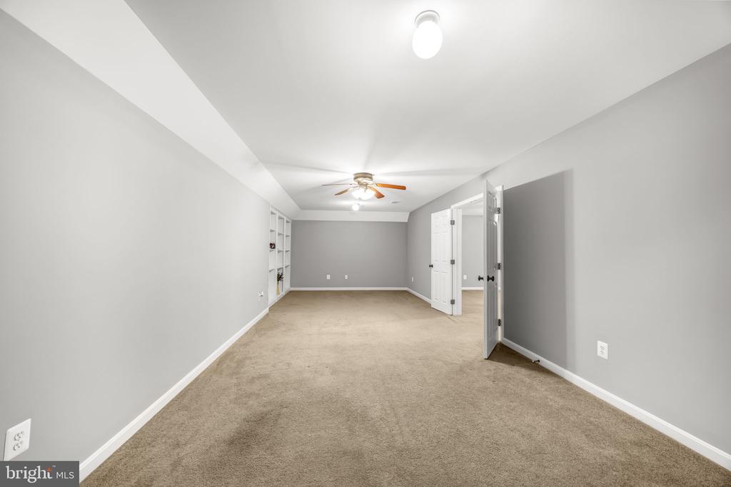 6657 LAWYERS ROAD