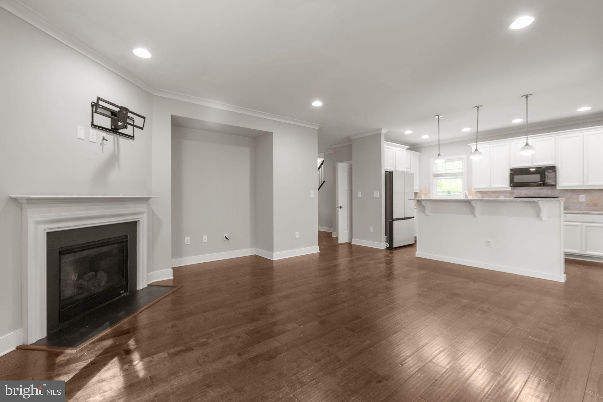 2518 REGENCY DRIVE