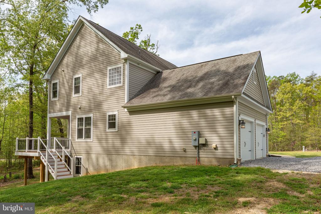2518 REGENCY DRIVE