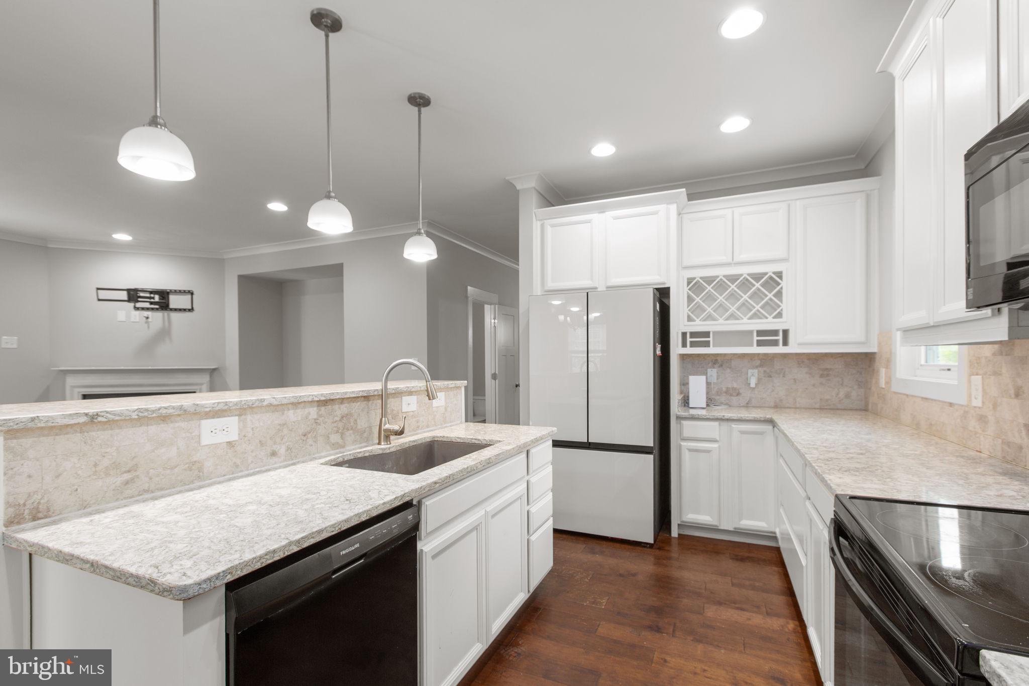 2518 REGENCY DRIVE