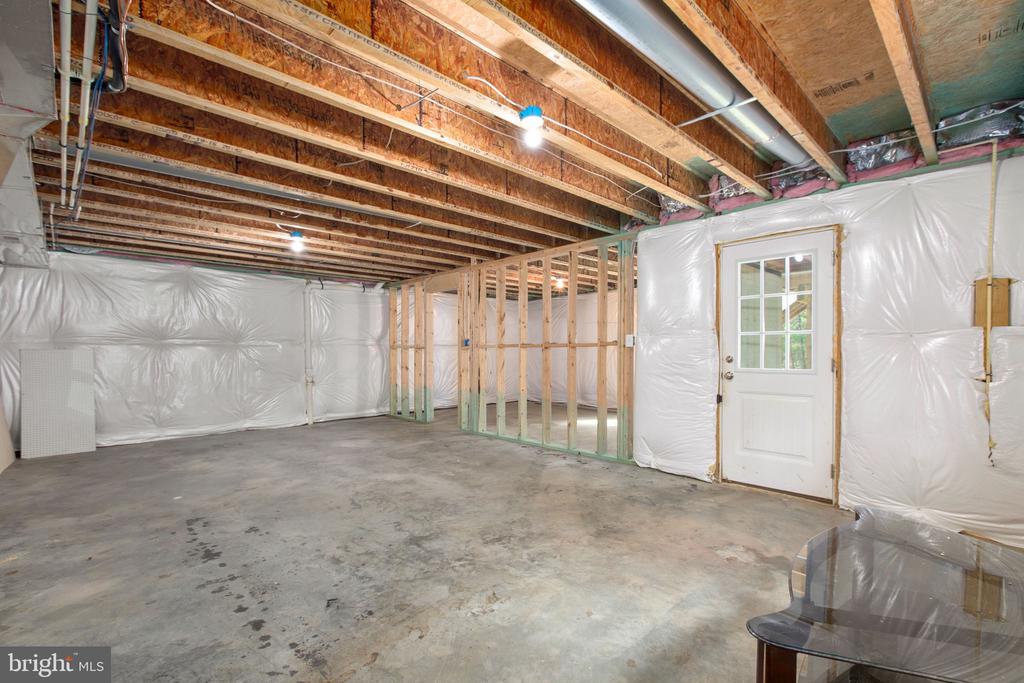 2518 REGENCY DRIVE