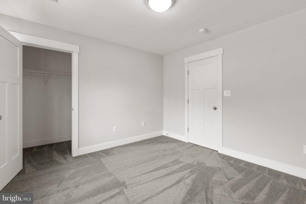 2518 REGENCY DRIVE