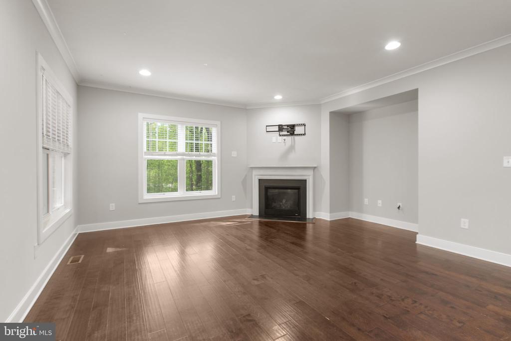 2518 REGENCY DRIVE