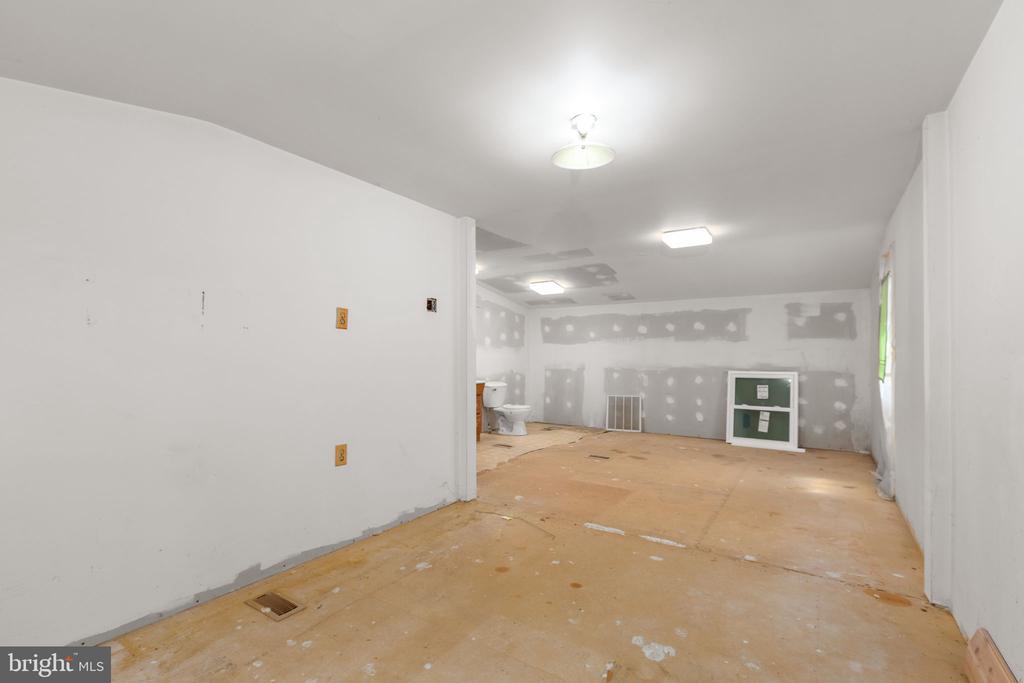 13749 POST OAK ROAD