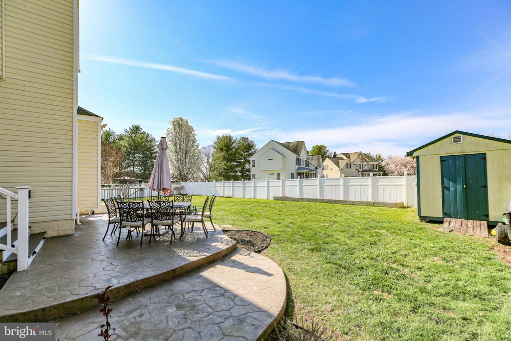 10804 TIDES COURT