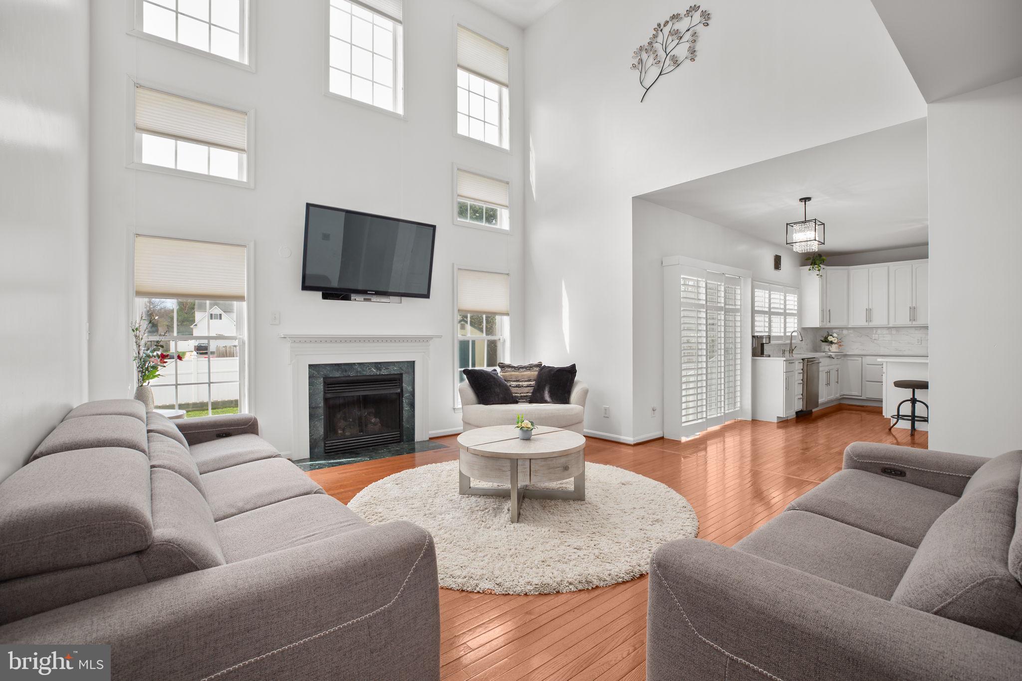 10804 TIDES COURT