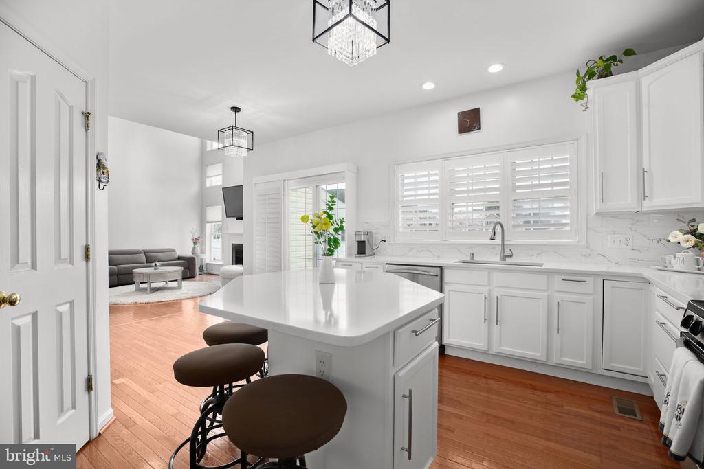 10804 TIDES COURT