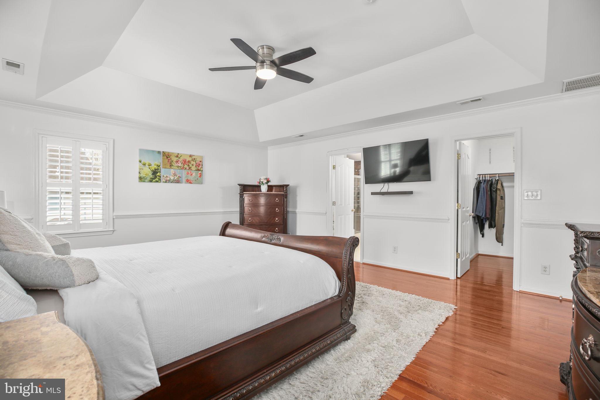 10804 TIDES COURT