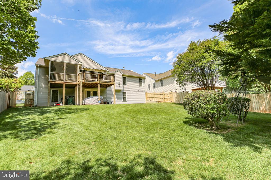 11011 NAPLES COURT
