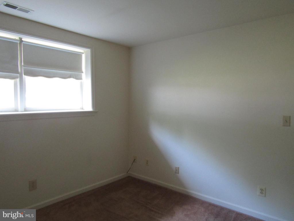 418 CLEVELAND COURT