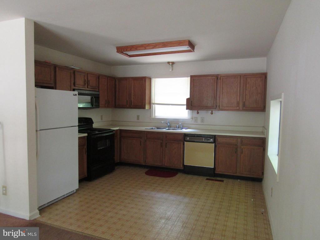418 CLEVELAND COURT