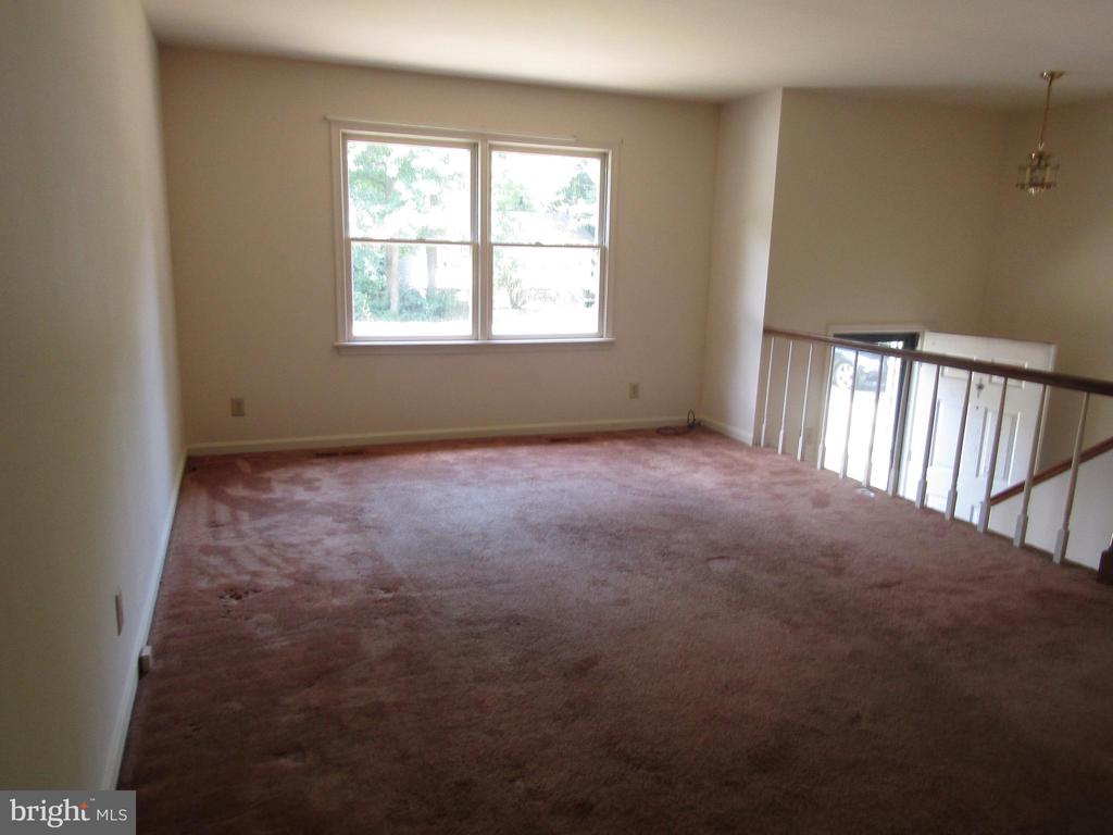 418 CLEVELAND COURT