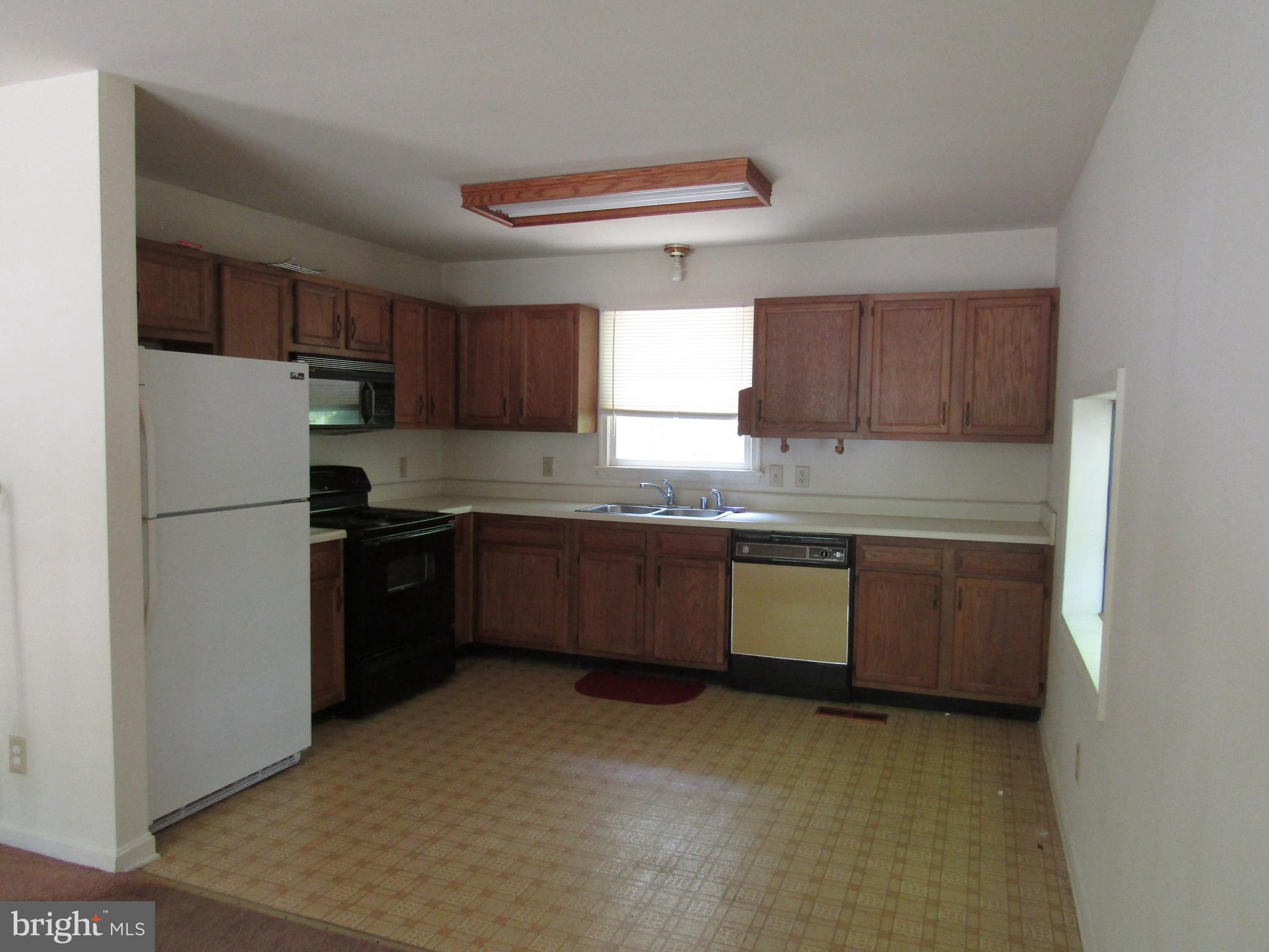 418 CLEVELAND COURT
