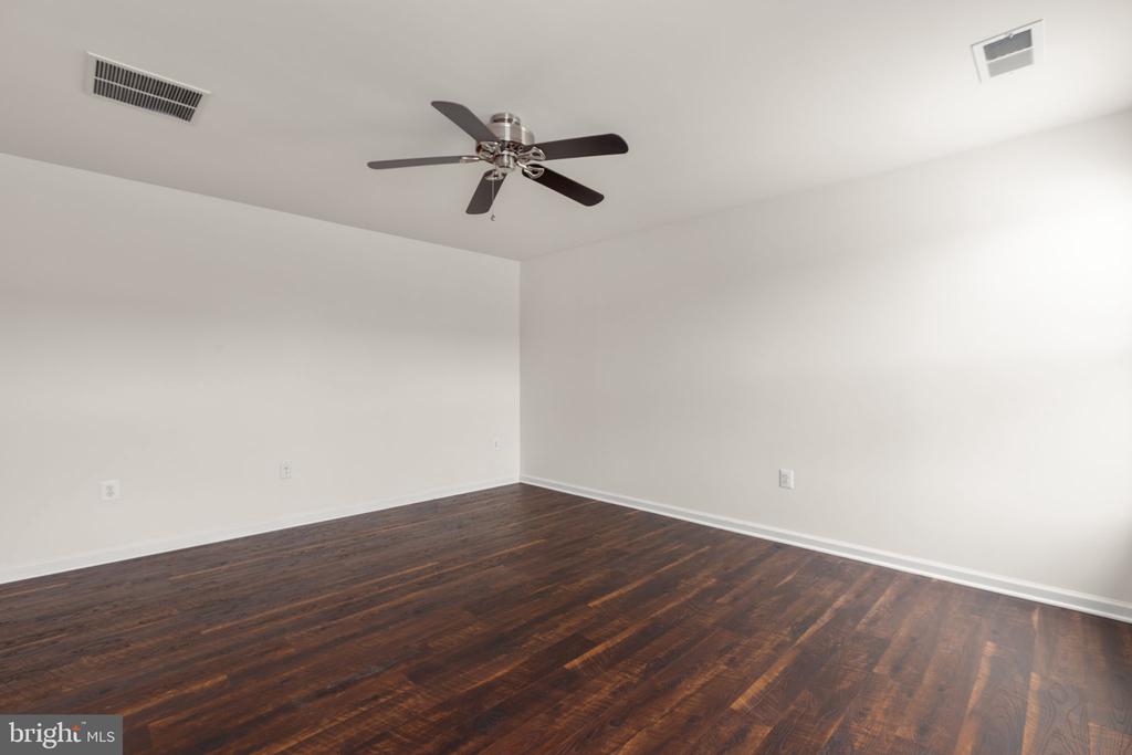2509 CORNELL DRIVE