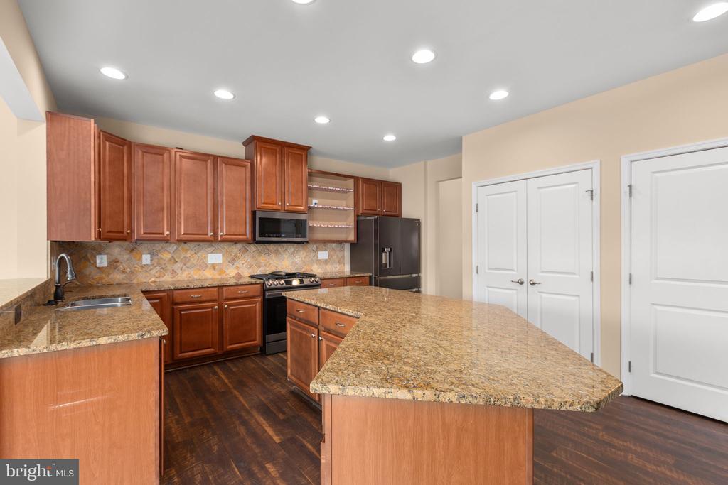2509 CORNELL DRIVE