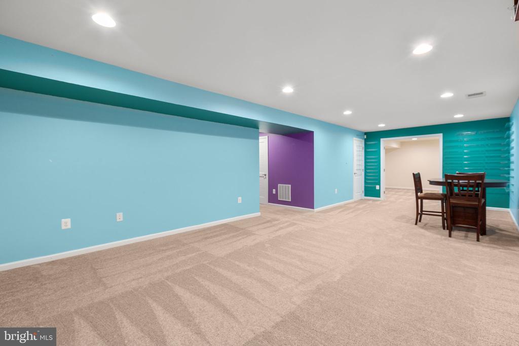 2509 CORNELL DRIVE