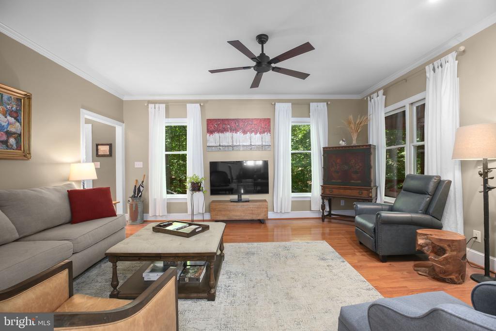 10102 BLANDFIELD LANE