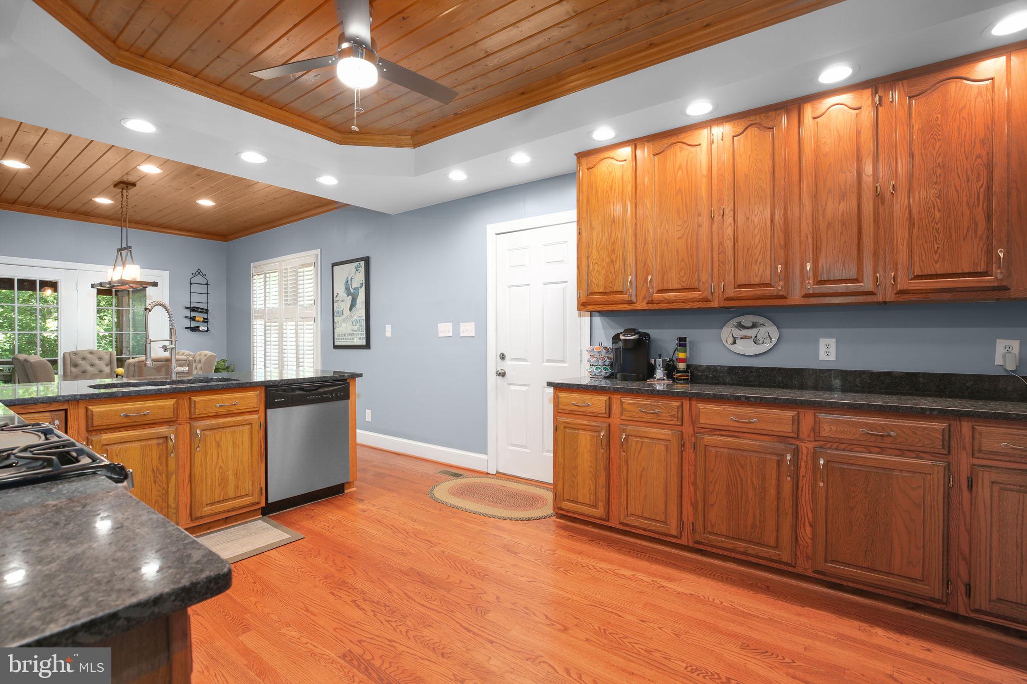 10102 BLANDFIELD LANE