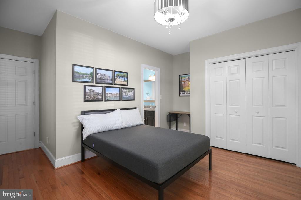 10102 BLANDFIELD LANE