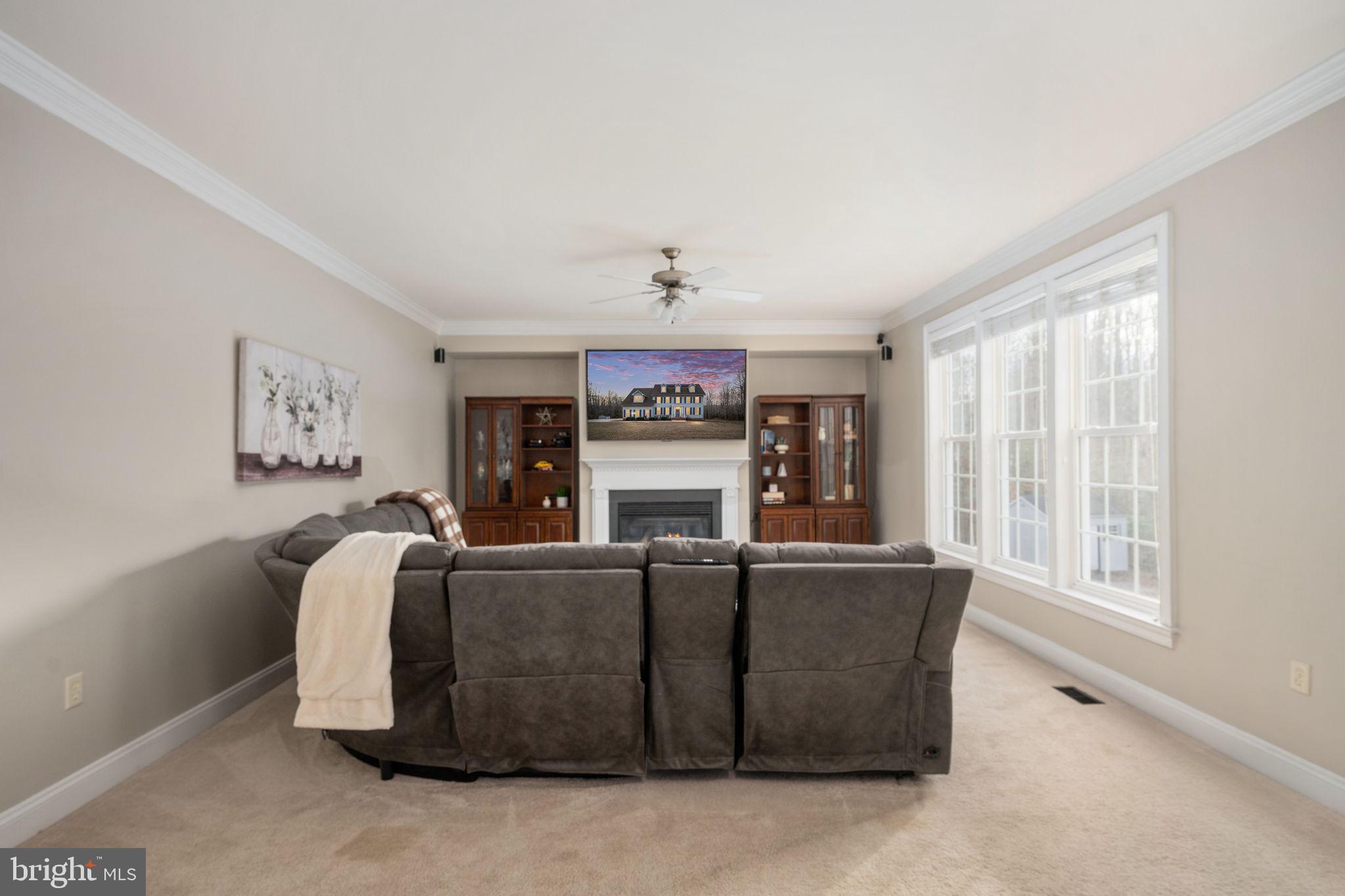9020 ELLIS LANE