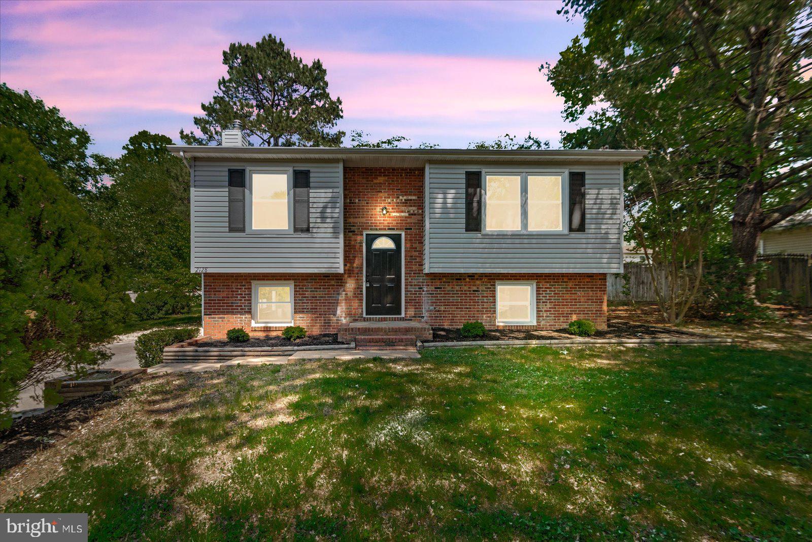 2128 HAMWAY DRIVE