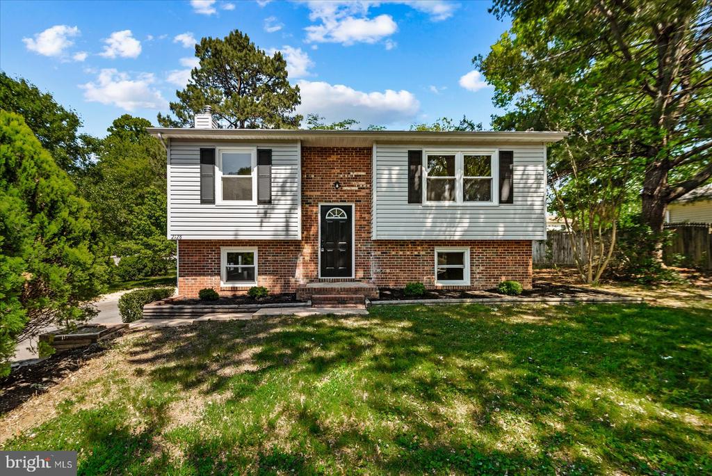 2128 HAMWAY DRIVE
