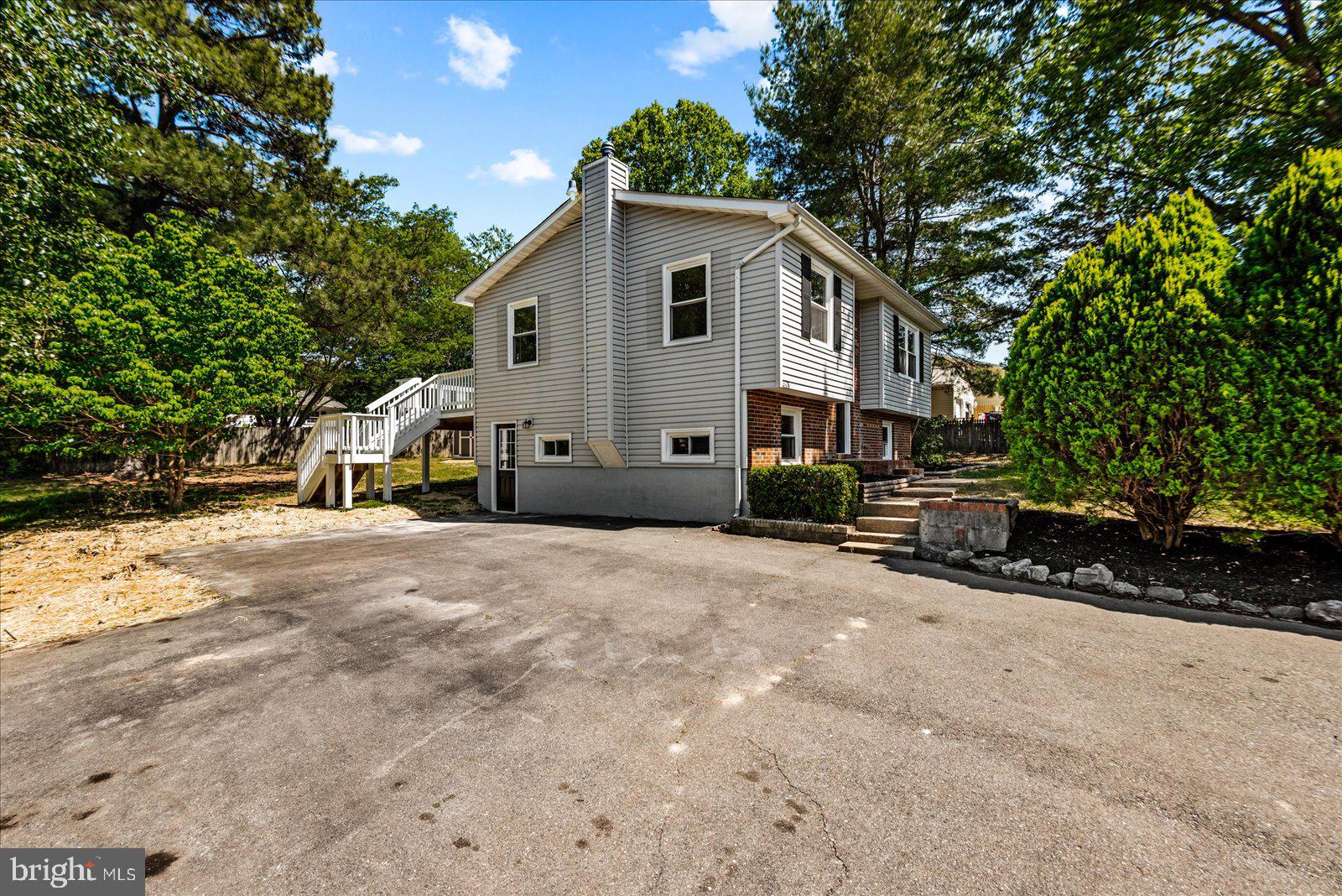 2128 HAMWAY DRIVE