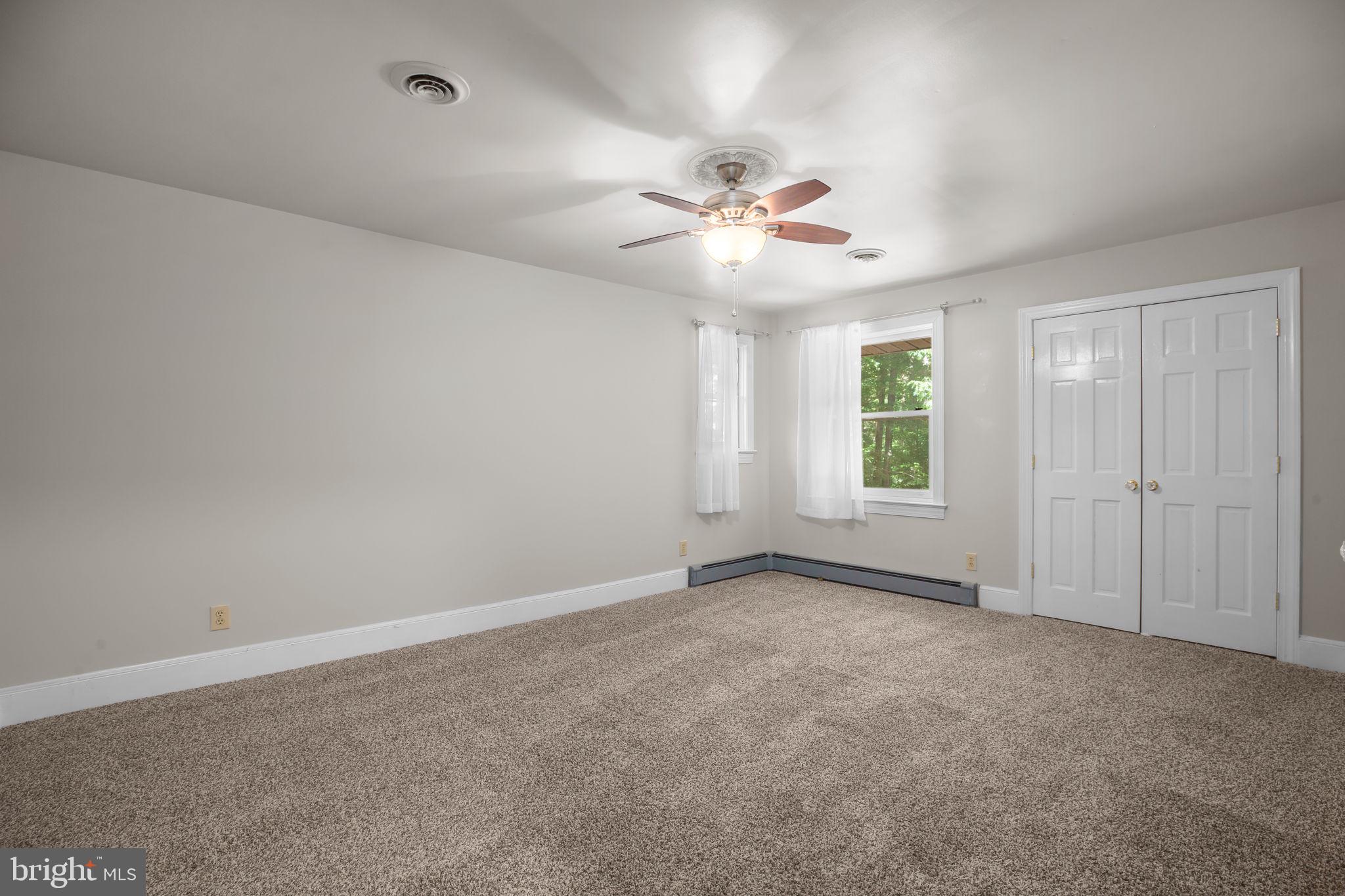 11 RIVER OAK PLACE