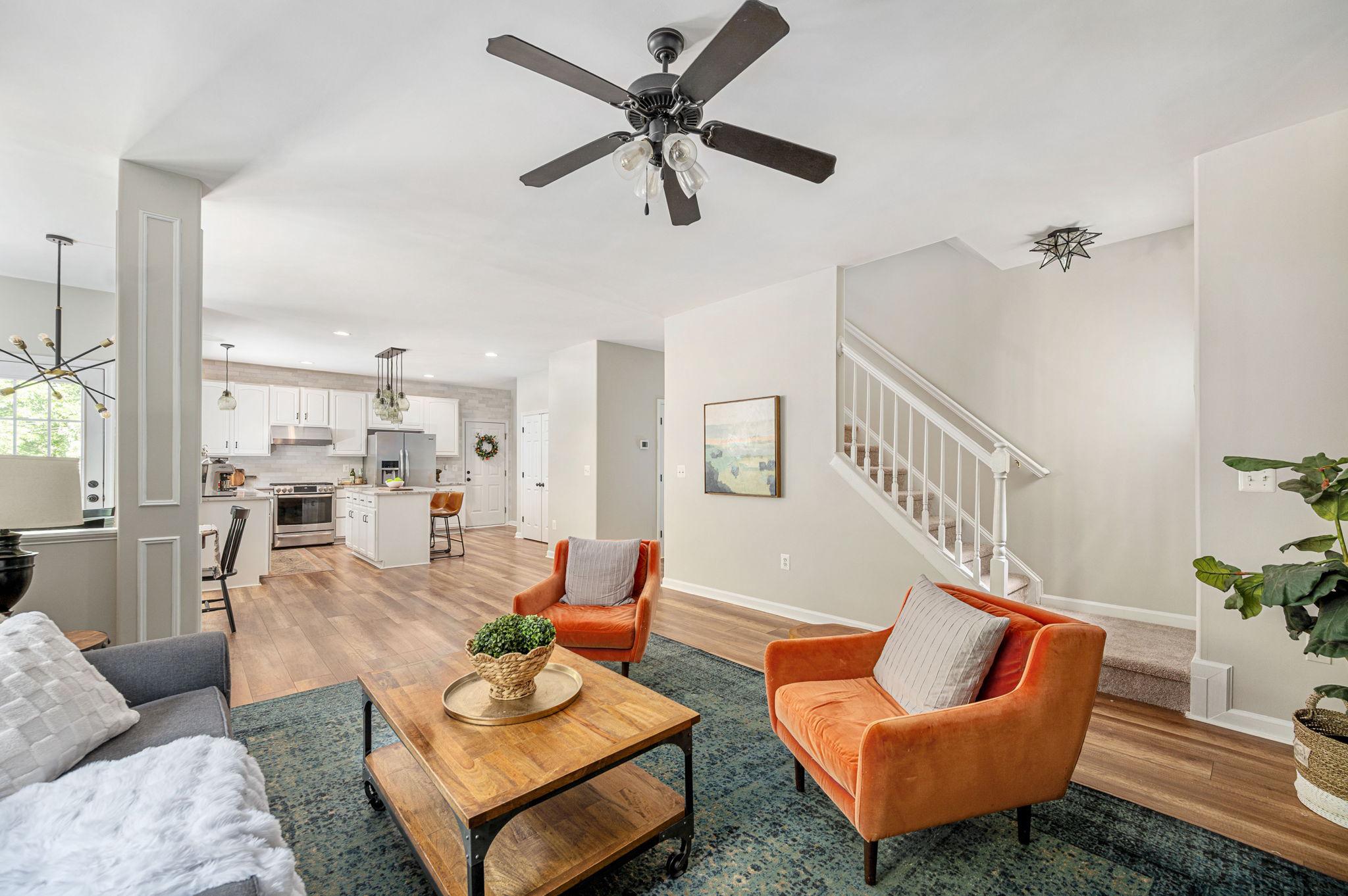11203 LYNETTE COURT