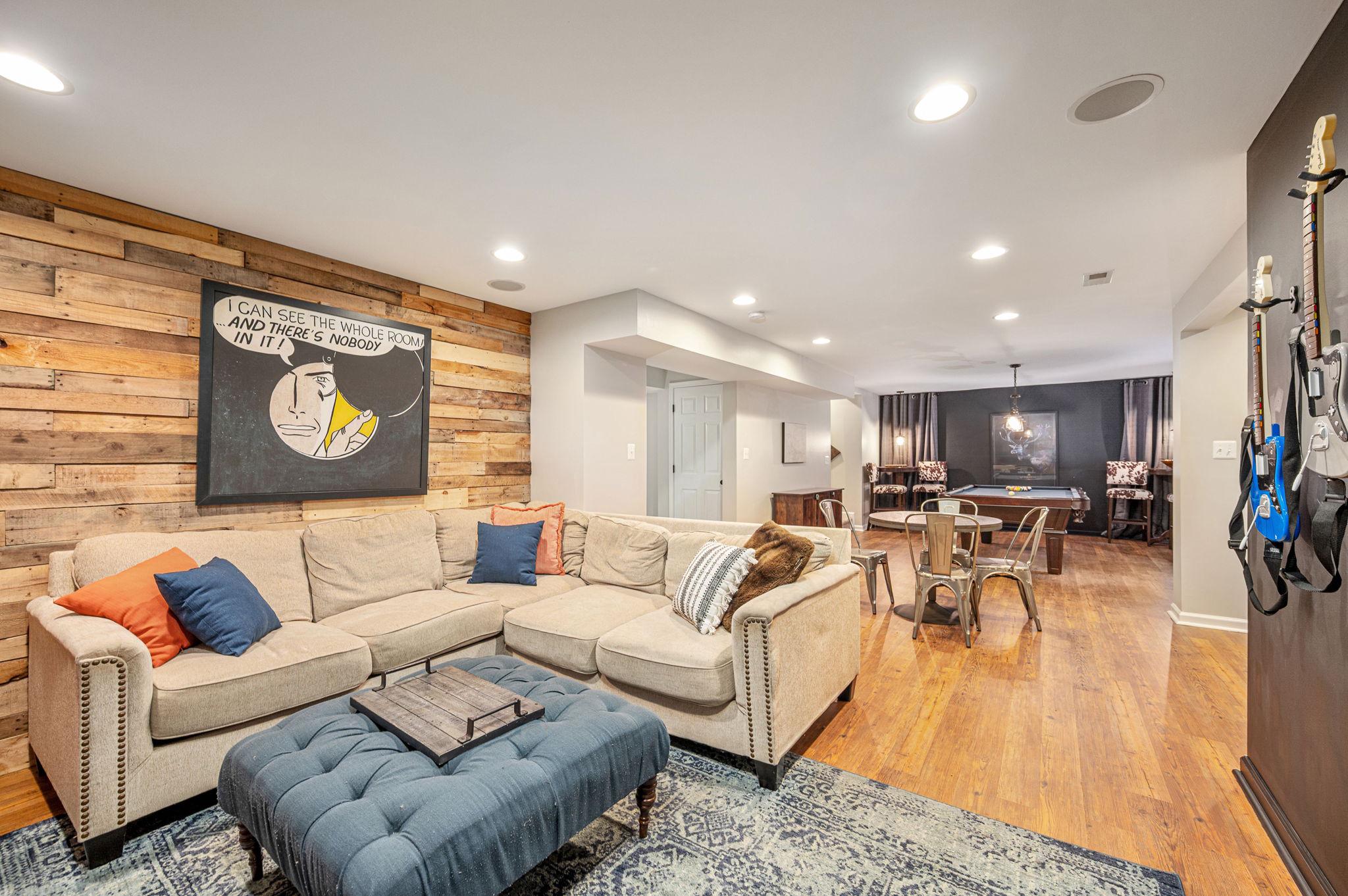 11203 LYNETTE COURT