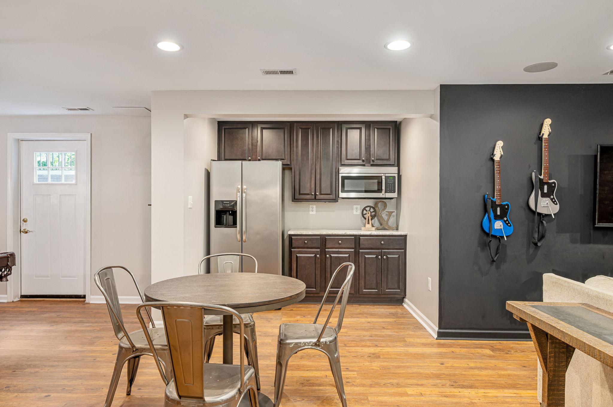 11203 LYNETTE COURT