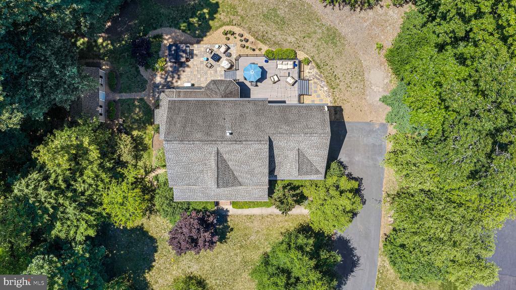 11203 LYNETTE COURT