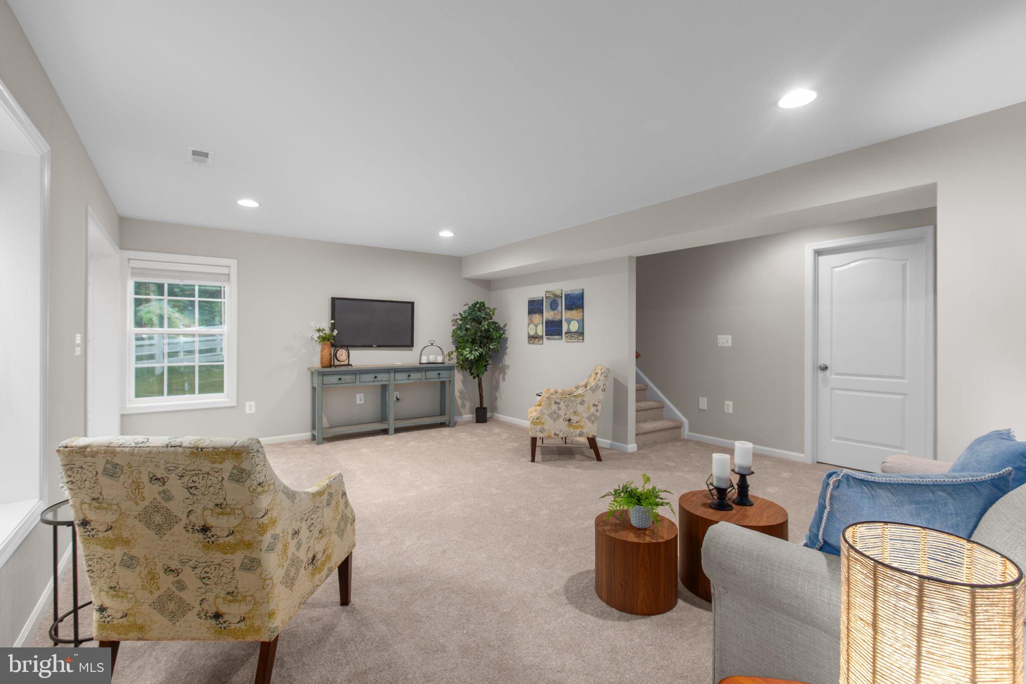 9632 HILLCREST DRIVE