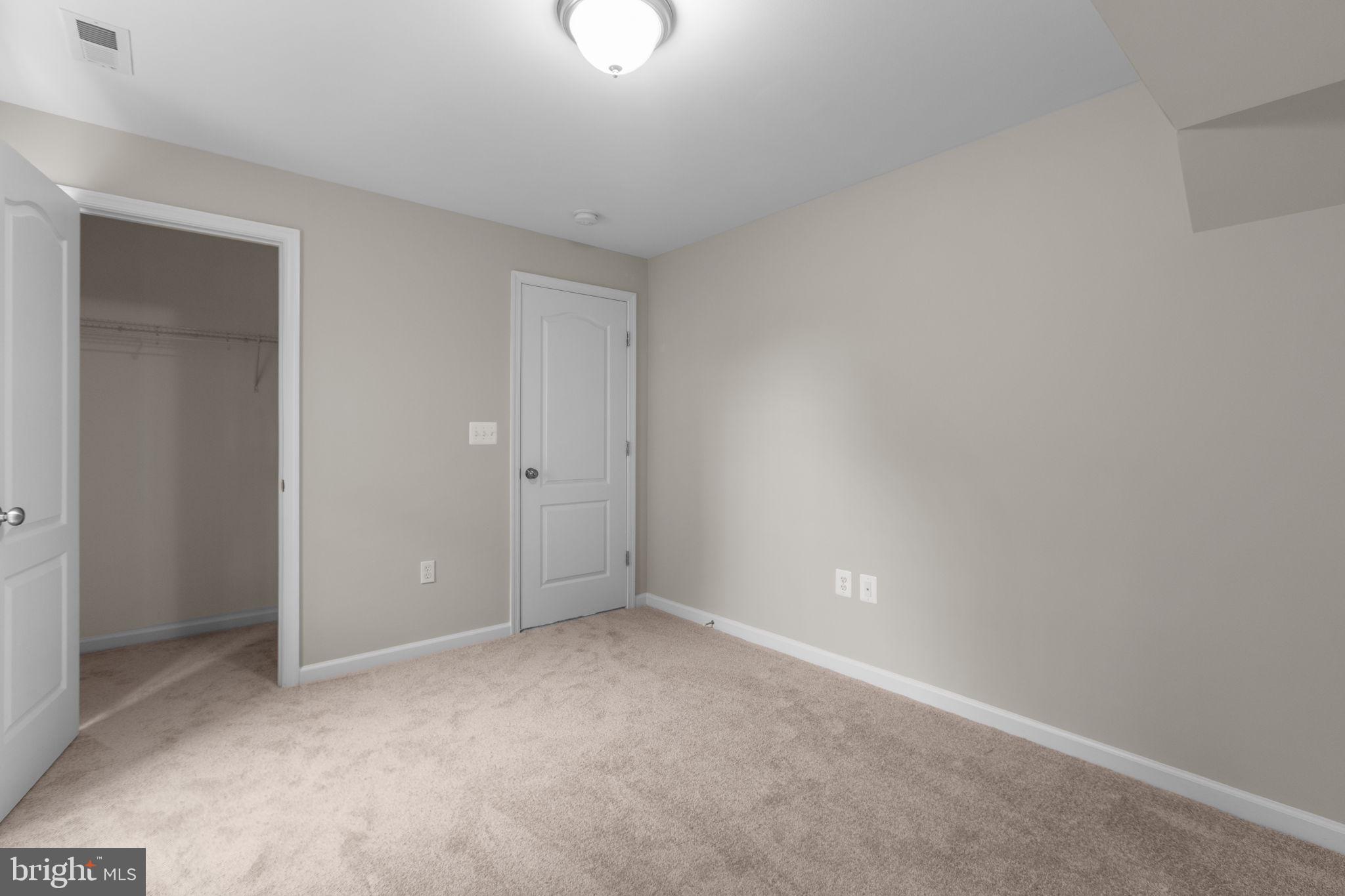 9632 HILLCREST DRIVE