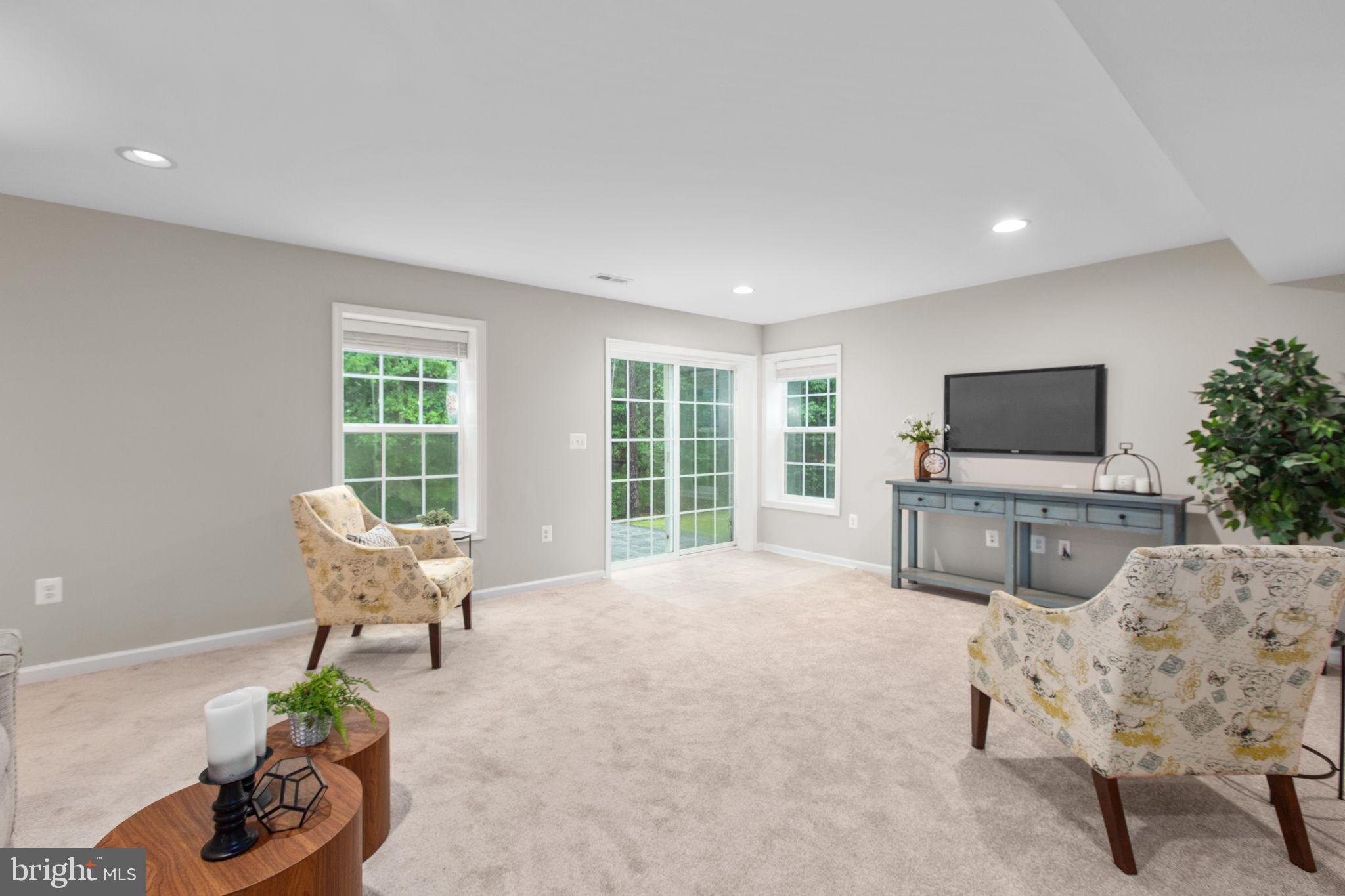 9632 HILLCREST DRIVE