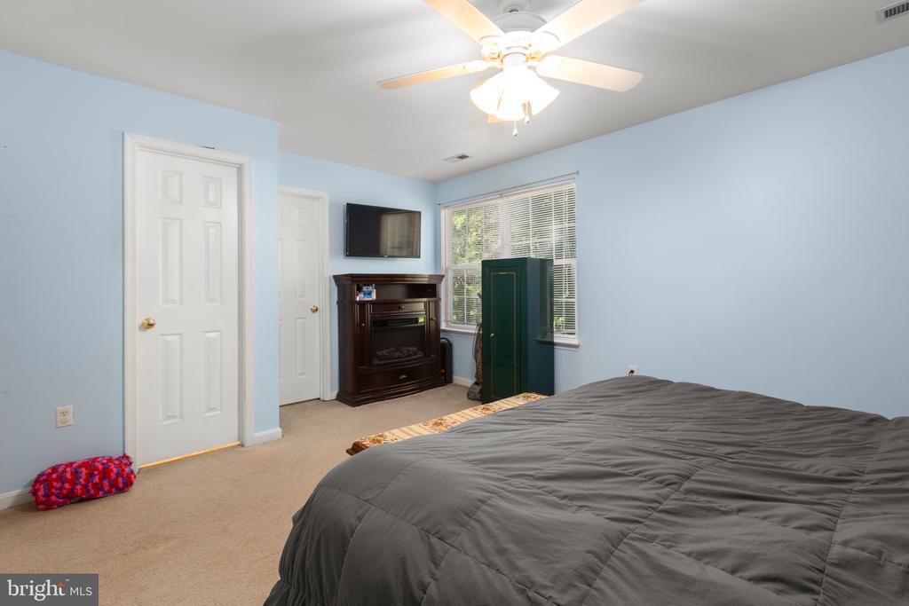 11012 COREYS WAY