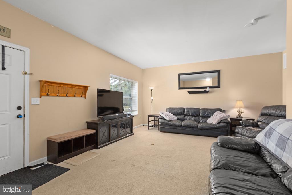 11012 COREYS WAY