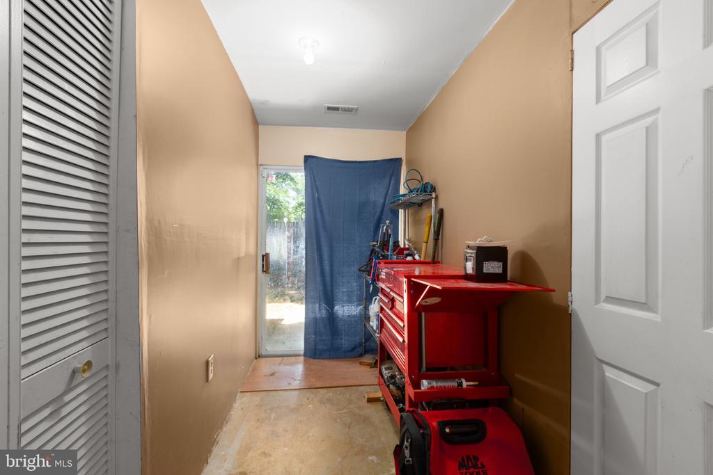 11012 COREYS WAY